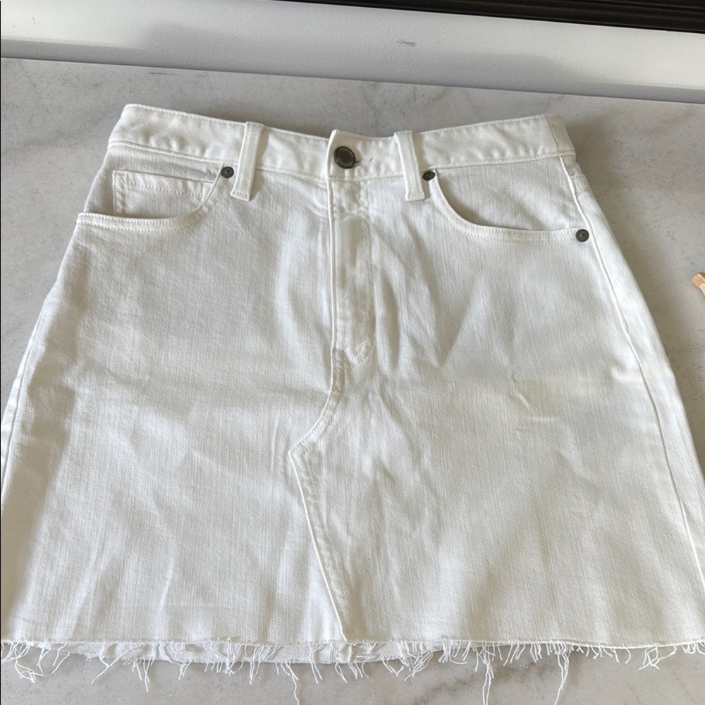NWOT Banana Republic White Mini Pencil Skirt Resort Wear